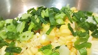 Dadar jagung telur