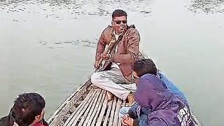 বিলে ঘুরছি