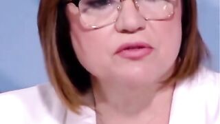 ВОЙНАТА В БСП : МЕЖДУ ЛЯВОТО И ДЯСНОТО