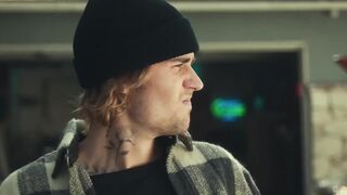 Drake_ Джастин Бибер - Дилемма (Музыкальное видео)(720P_HD).