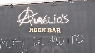 Acompanhando evento de apresentação Aurélio's Bar