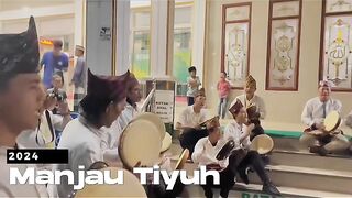 a traditional feast of Lampung tribal customs and culture which is held for around 7 days and 7 nights