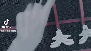 Finger dance
