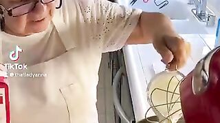 Lemon whipped cream _lemon _whippededcream _cooking _italy _food _cook _recipe _itallian _yum(360P)