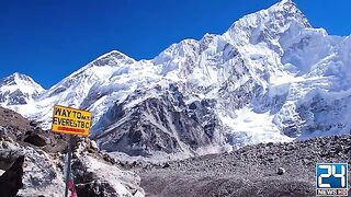 Mount Everest's Melting Ice Reveals Bodies of Climbers Lost in the "Death Zone" | 24 News HD