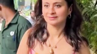 Kriti Snaon and Rasika Dugal Spotted in the City! Viral Masti Bollywood