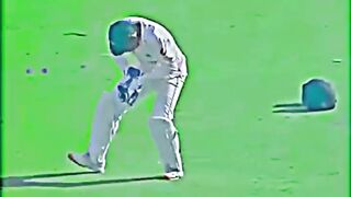 Naseem shah swinging delivery