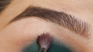 Blue Smokey Makeup Look