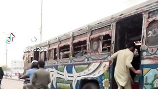 محبت میں غرور کیسا تو کہے تو پیر چوم لوں