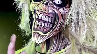 Haloween não !!!! Isso é IRON MAIDEN