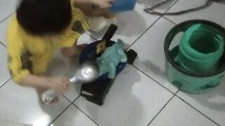 Bocil main masak-masakan
