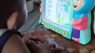 Lucunya pas lagi nonton