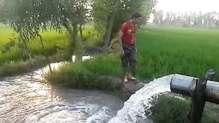 FUNNY MOMENT BEST FLYING TRICK MUST WATCH