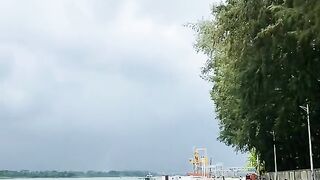নদীর পাড়