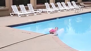 World's Dumbest workers.....