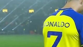 RONALDO HAPPY IN ARABIC ( AL NASSR )