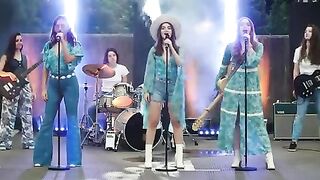 Fat Bottomed  (Music Video)
