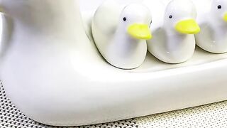 DUCK MOTIFED CHOPSTICK COAT made from ceramic