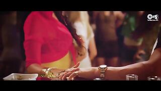 Mujhe To Teri Lat Lag Gayi - Race 2  Jacqueline Fernandez & Saif Ali khan   Item Song