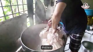 Sold out in 3 Hrs! 24-Yrs-Old Chinese Cooks For 10-Table All by Himself! #鸡粥饭 - Malaysia Street Food