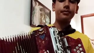Mais um lindo Vira muito bem tocado pelo grande Tiago de Merufe..