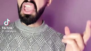 أضحك للدنيا