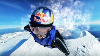 Primera vez volando dentro del Volcán Villarrica en Wingsuit.