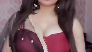 Tum Dil ki darkan main rehtay ho saree fashion south India saree fashion