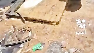 ناقلة جند تركها جند الاحتلال وهربوا????