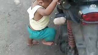 motorbike star kid