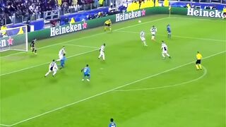 Cristiano Ronaldo Bycycle Goal Against Juventus Ucl