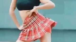 Patli Kamariya Mor Hai Hai | patli kamariya mori Full Song  | New item song
