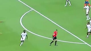 Beautiful kick from Colombian player and unique celebration
