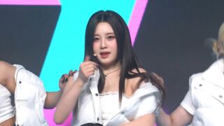 (HIGH QUALITY) LIGHTSUM - Honey or Spice - Simply K-Pop CON-TOUR