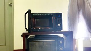 _No bra no panties_ ???? Happy CleanUP of the Microwave Oven