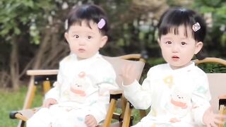 Twins baby 2