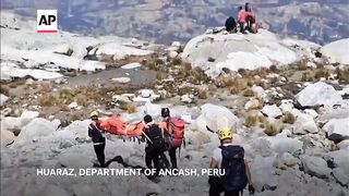 Body of American climber who died 22 years ago found on Peru mountain.
