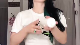 TikTok Girl Dancing