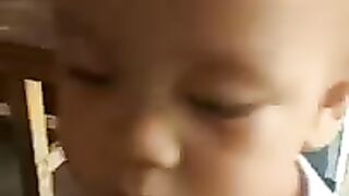The Baby Taste The Lemon