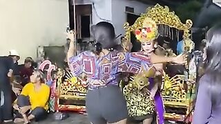 Tari bung bung bali