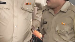 मधुमखियों से बचने का कमिश्नर क्या उपाय करेंगे देखिए,