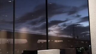 رفقا بالقوارير
