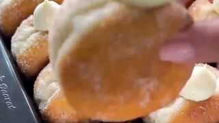 Ванильные по́нчики