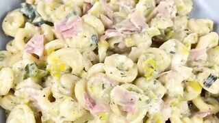 Паста с ветчиной и луком