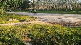 Mi sobrino andando en bici