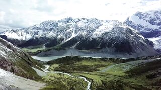 Hear the sound of silence - Lovely Mountains and Glaciers