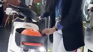 Launch of water-powered children's bike in India. Runs 150 km on 1 liter of water