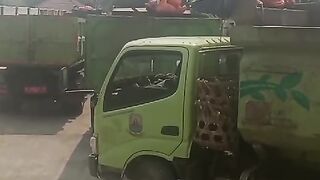 Pengangkutan sampah diindonesia