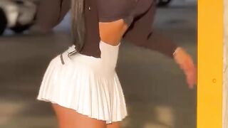 _Fashion Golden Pro fashionista street 2027 #fashion #model #beauty #style #fashionstyle #video.