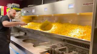 best belgian fries in paris - french street food